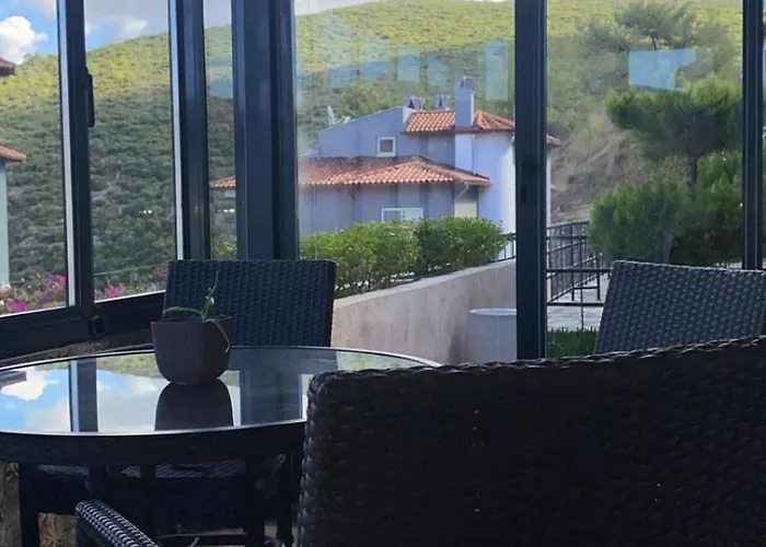 Dentist Bulent Kenir Apartment Kusadası