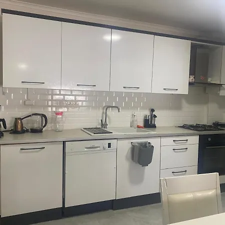 Dentist Bulent Kenir Appartement *