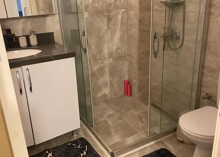 Dentist Bulent Kenir