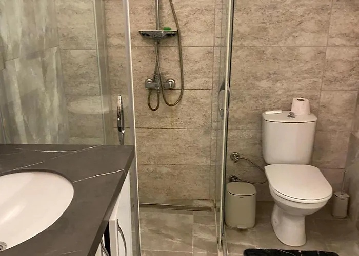 Dentist Bulent Kenir * Κουσάντασι